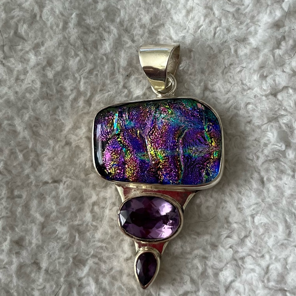 DICHROIC GLASS AMETHYST STERLING SILVER DESIGNER SIGNED PENDANT 16” SNAKE CHAIN